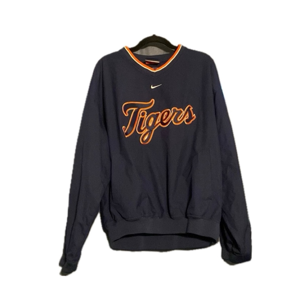 Detroit Tigers pullover by Nike. Size Medium